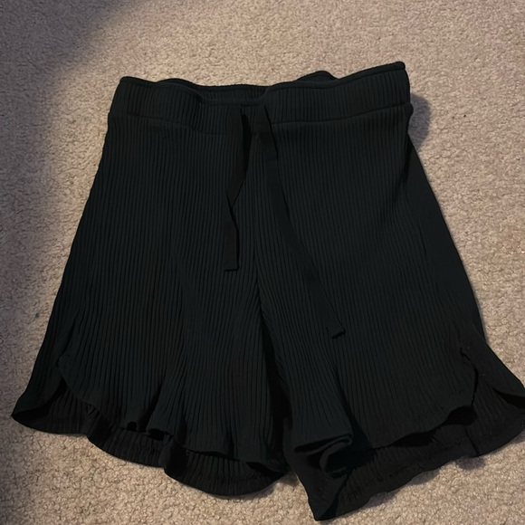 Black shorts - Picture 1 of 1